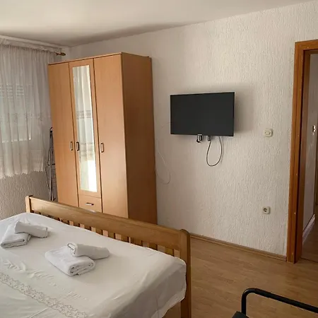 Kutlesa Apartment *